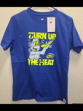 Nike "Turn Up The Heat" Graphic Tee - Royal Blue